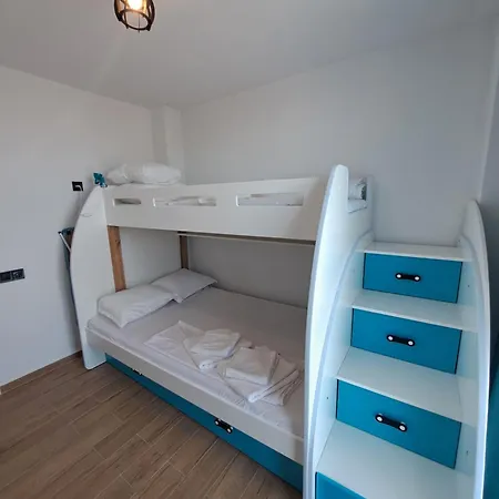 Tatil Evi Къща С Три Спални Васи Lozenets