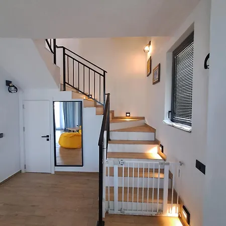 Къща С Три Спални Васи Feriehus Lozenets