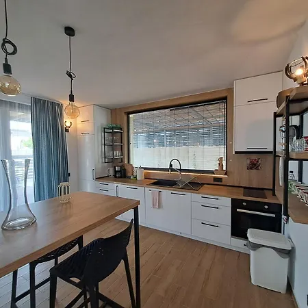 Feriehus Къща С Три Спални Васи *